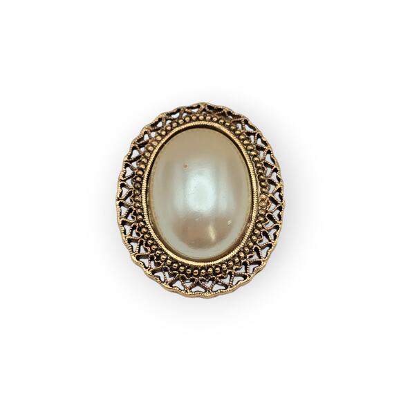 Pearl Oval Cabochon Filigree Brooch – 1928 Brand – Vintage Victorian Pin - Picture 1 of 8